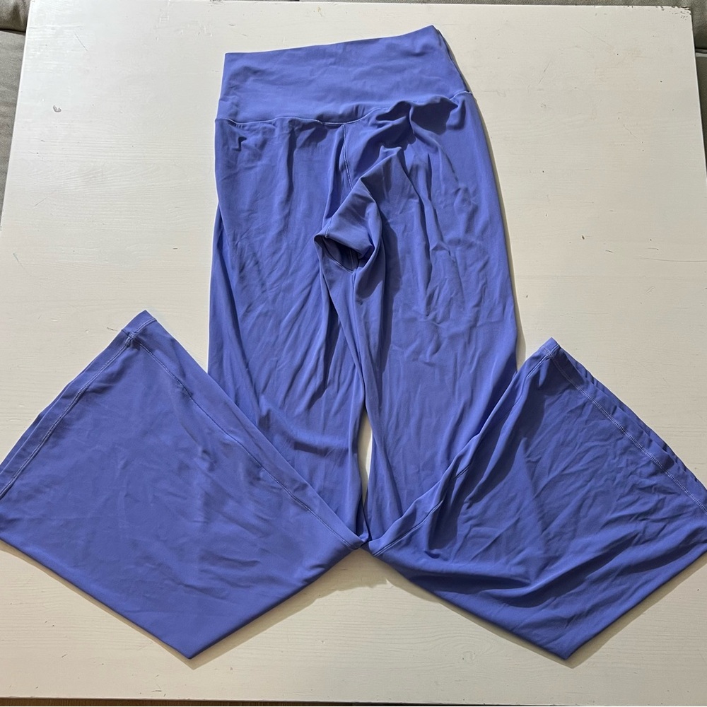 flared leggings